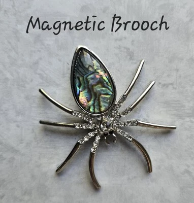 Broche araña MAGNÉTICO, carcasa natural.  Broche hombre.  Joyería araña, Halloween Foto 1 de 4