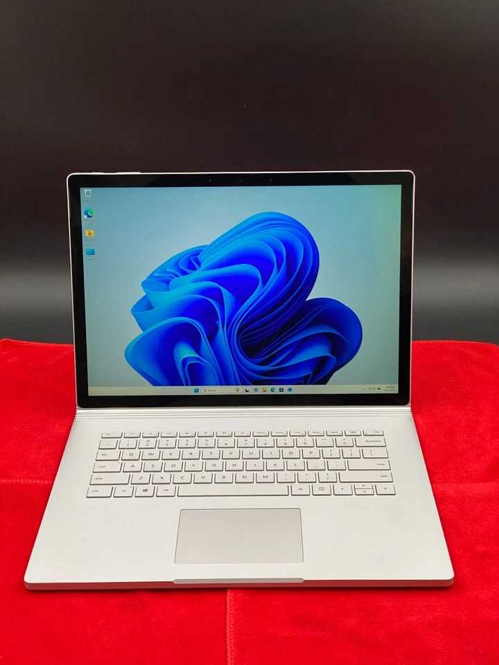BATERÍA SURFACE BOOK 2 TOUCH 15" i7-8650U 16GB RAM 512GB SSD NVIDIA GTX 1060 89% Foto 1 de 4