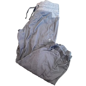 Ivivva by Lululemon Capri Pants, size 12 - Picture 1 of 5
