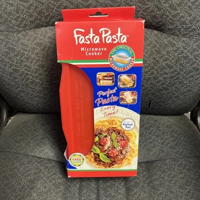 MICROWAVE PASTA COOKER  The Original FASTA PASTA  As Seen On Rachel Ray NEW USA - Image 1 of 4