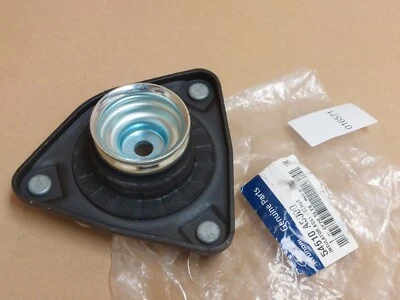 Hyundai i30 GD Front Top Strut Mounting 1.6 2011-2016 54610A5000 Genuine NEW - Image 1 of 4