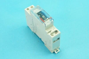 Legrand 003730 MicroRex T11 time switch 1 NO contact "ON-AUTO-OFF" cross screws - Imagen 1 de 2