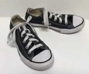 Converse Girl’s Canvas Lace Up Tennis Shoes Size 13 - Picture 1 of 10