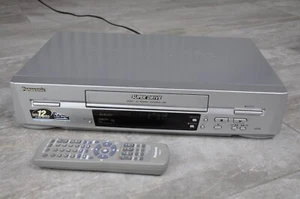 Panasonic NV-SJ220 B-S VHS VCR Video Cassette Recorder Player + Remote WORKING - Picture 1 of 14