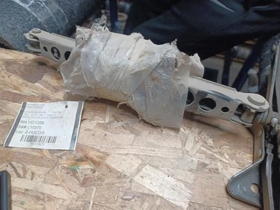 2006 Volvo V50 домкрат 1115970 - Изображение 1 из 4