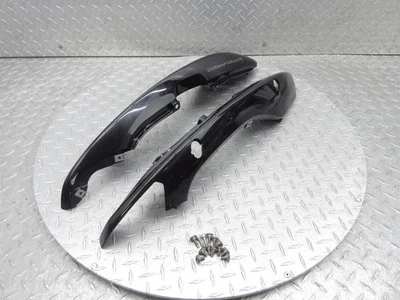 2006 05-07 Moto Guzzi Breva 1100 trasero izquierdo lado derecho carenado trasero panel cubierta Foto 1 de 4