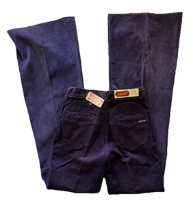 Vintage lila Cordhose Damengröße 6 schmal 24 x 34 ausgestellt fällt klein aus - Bild 1 von 16