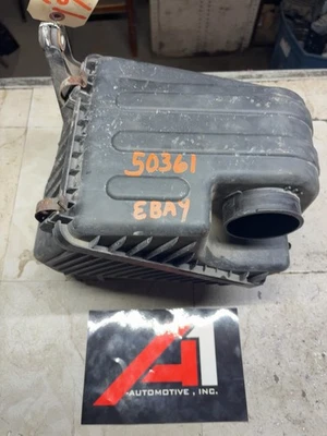 Conjunto de caja de filtro limpiador de admisión de aire del motor 11-13 SORENTO 10-12 SANTA FE 2,4 L Foto 1 de 4