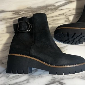 Blondo Dakota Waterproof Boots Women's SZ 8 Black Suede Zip Block Heel Chelsea - Picture 1 of 11