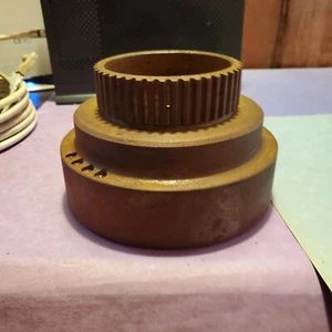1956-57 Chry/Dodge/Ply/Desoto Mopar Torqueflite Front Clutch Piston Retainer NOS - Foto 1 di 3
