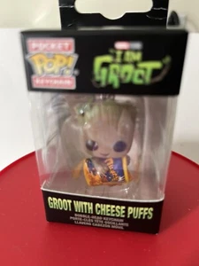 Groot With Cheesepuffs Funko Schlüsselanhänger - Bild 1 von 3