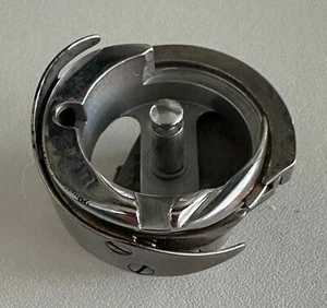 SINGER Rotary Hook No Serial Number - Picture 1 of 3