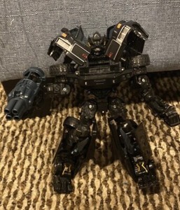 Hasbro Transformers Movie 2007 Voyager Ironhide 7" Figure Black 4x4 one cannon