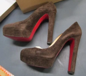 Christian Louboutin Heels Damen Größe 40 EUR 10 US Paris Kaffee Braun - Bild 1 von 20