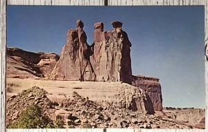 The Three Gossips Arches National Monument Moab Utah Postcard - Picture 1 of 2
