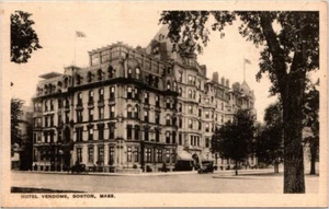 Postal tipo Albertype de Hotel Vendome Boston MA década de 1900 parte posterior indivisa Bostoniana - Imagen 1 de 2