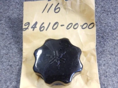 Tapa del tanque de combustible de pila de gasolina Yamaha OEM U5 ciclomotor scooter 116-24610-00 NOS Foto 1 de 3