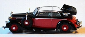 Busch 38852 HO scale 1:87 Horch 930V Cabriolet 1939 Red - Bild 1 von 3