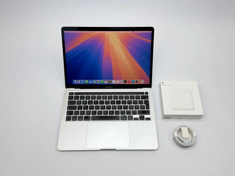 Apple MacBook Pro Retina TouchBar 13,3“ i5 2,0 Ghz 512 GB SSD 16 GB 2020 SILBER - Bild 1 von 4