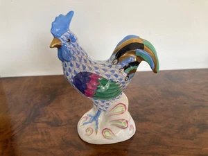 Herend Rooster Cockerel - Blue Fishnet 5032 - Picture 1 of 6