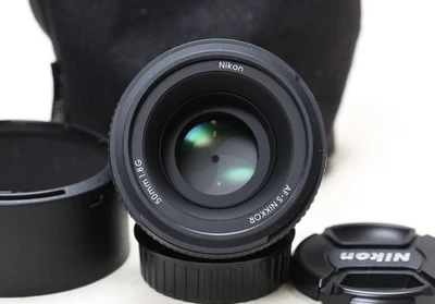 Lente de enfoque automático Nikon AF-S Nikkor 50 mm f/1,8G Foto 1 de 4