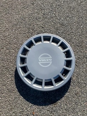 Cubierta de rueda tapacubos Volvo 740 760 1989 a 1992 de fábrica bonita Foto 1 de 4