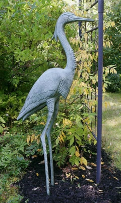 Estatua de gran garza azul Achla de aluminio fundido de 44" de alto Foto 1 de 2