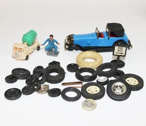 Lote de ruedas de neumáticos vintage Hispano Suiza torpedo plástico modelo coche cemento camión camión - Imagen 1 de 3