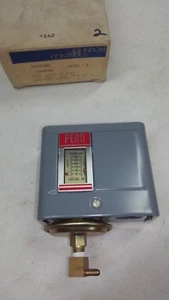 Johnson Controls Pressure Control P67ca-1c - Picture 1 of 2