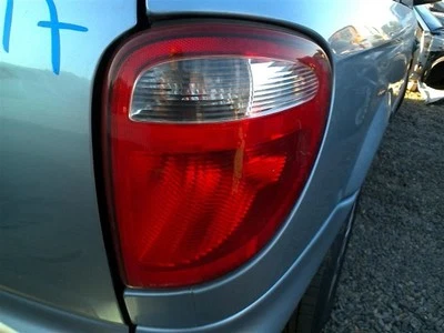 Lanterna traseira direita do passageiro compatível com 04-07 CARAVAN 363090 - Imagem 1 de 4