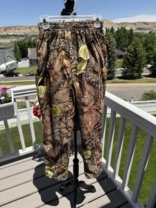 WFS BURLY CAMO YOUTH SIZE XL (16-18) ELASTIC WAISTBAND, SOFTSHELL, MESH NETTING - Picture 1 of 14