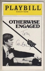 Tom Courtenay FIRMADO Playbill "Otherwise Engaged" 1977 - Imagen 1 de 2