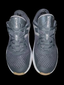 Nike Damen Sneaker Nike Mc Trainer Sport Gym Fitness Workout Sportschuhe 37,5 - Bild 1 von 9