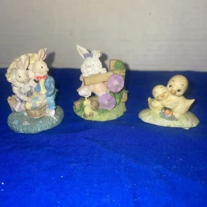 3 Resin Figurines Easter Bunny Rabbit Family Baby Chick Garden Table Decor - Picture 1 of 10