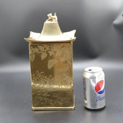 Carrito de té vintage asiático de latón martillado artesanías con labio de gato  Foto 1 de 4