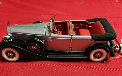 Franklin Mint 1934 Packard sedán convertible Foto 1 de 4