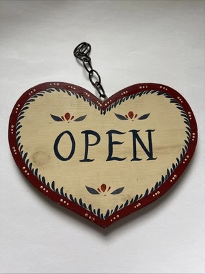 Letrero cerrado abierto corazón de madera primitivo pintado a mano de colección decoración de casa de campo Foto 1 de 4