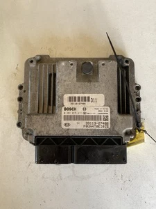 Kia Carens 2.0CRDi 0281015411 / 39113-27486 Ecu - Picture 1 of 3