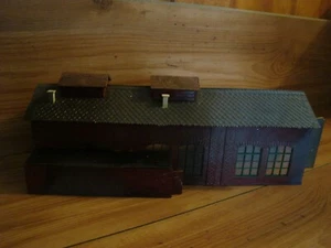 HO Scale Railroad Train Factory Pole Barn Train Station - Picture 1 of 12