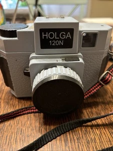 Holga 120N film camera w/ Flash 235 B - Picture 1 of 8