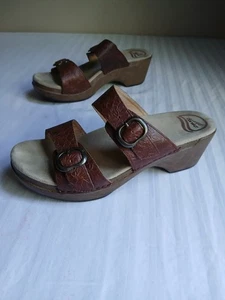 Dansko Sandalen 40 Sophie Geprägtes Blumenleder Gepolstert Komfort Casual Boho - Bild 1 von 14