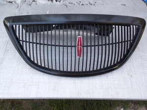 Parrilla delantera Lincoln Mark VIII 1997 1998 OEM USADA NEGRA ABOLLADA - Imagen 1 de 24
