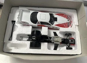 1996 Pat Austin Red Wing Shoes 1:24 Diecast Funny Car Limited Edition(KW923-157 - Picture 1 of 3