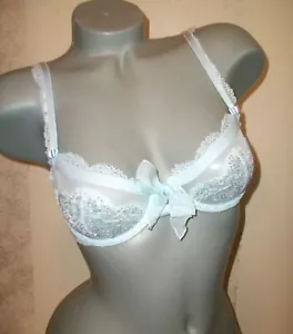 NWT $228 Victoria Secret Designer Collection Embellished Lace Bra 34B - Picture 1 of 5