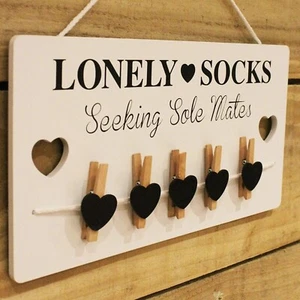 Lost Socks Plaque Home Decor Wooden Hanging Novelty Kitchen Washing Xmas Gift - Picture 1 of 24