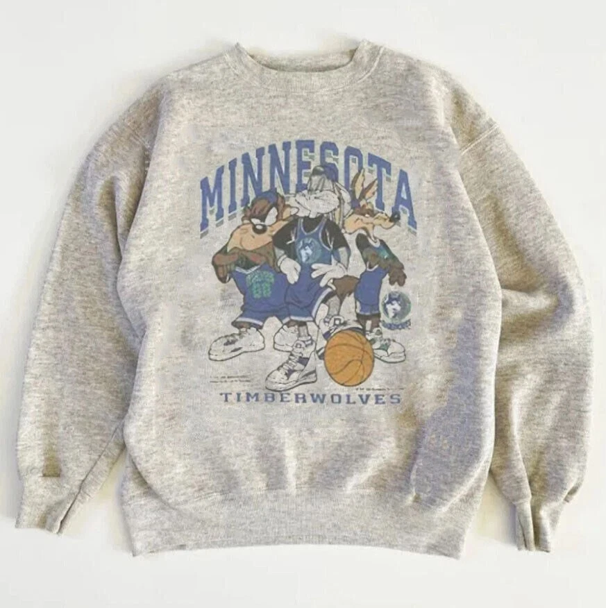 GILDAN Minnesota Timberwolves Looney Tunes Basketball NBA Unisex Sweatshirt KH18271