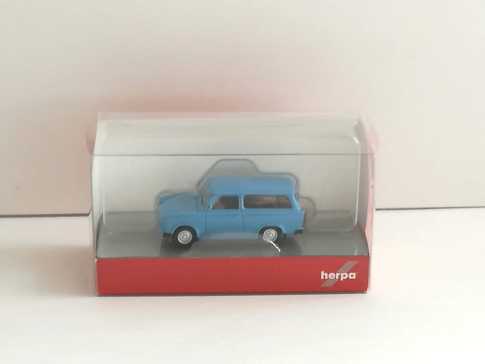 Trabant 601 S Universal, light blue - 1:87 (Herpa item: 020770-005) - Изображение 1 из 1