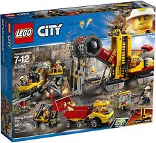 Lego City Town 60188 MINING EXPERTS SITE Dump Truck Bobcat Bear Miner Helmet NEW