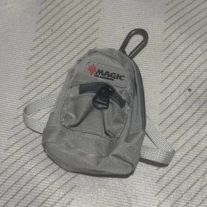 Magic The Gathering MTG Backpack Keychain Dice Bag Summer Of Magic ANZ Exclusive - Picture 1 of 2
