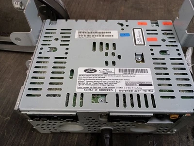 Lincoln MKT 2018 equipo receptor de radio 3079621 Foto 1 de 4